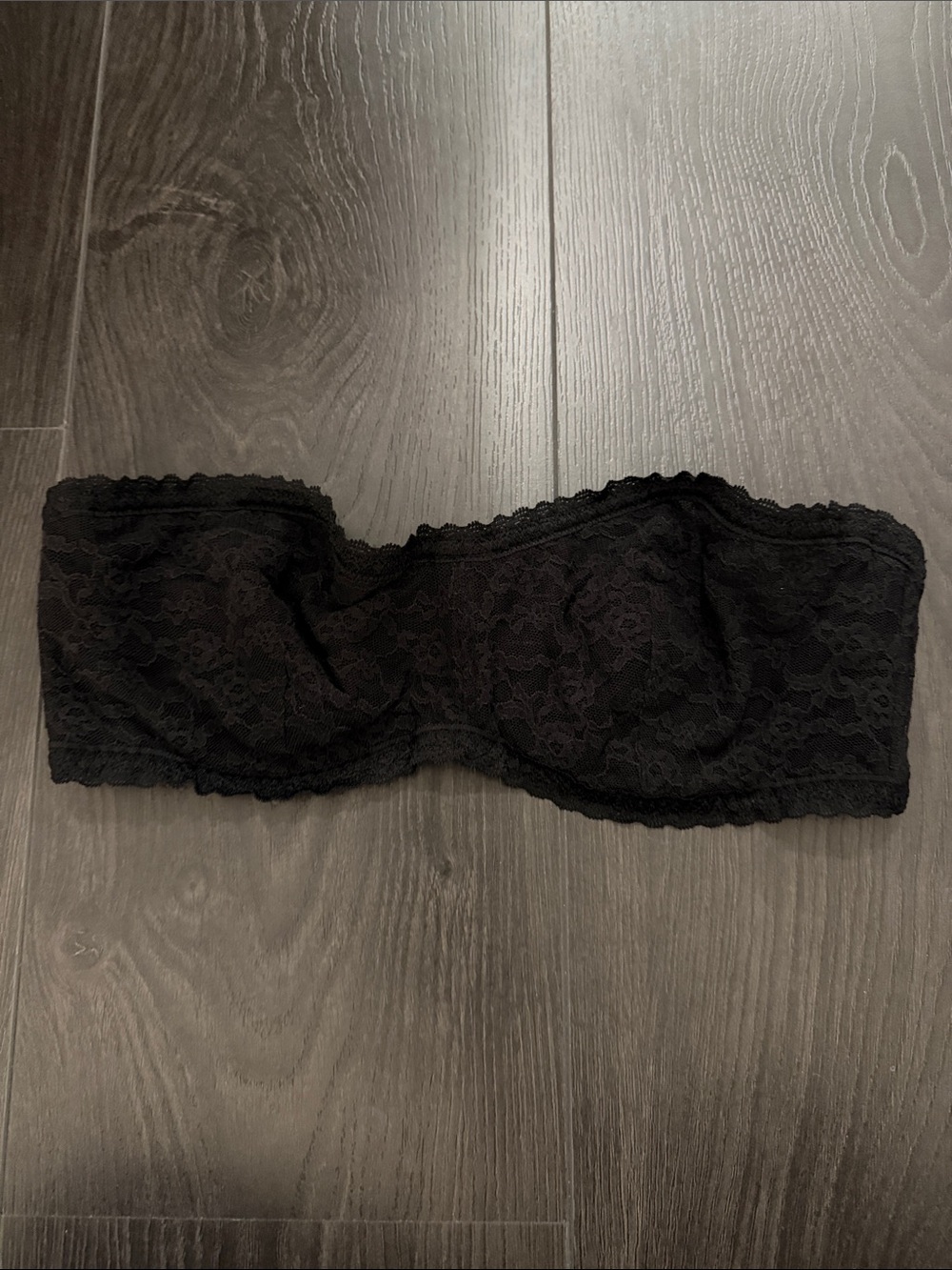 Victoria Secret - Black Lace Strapless Bandeau Bra
